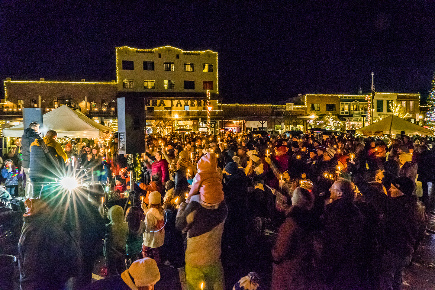 Christmas in Truckee-06831-sm.jpg